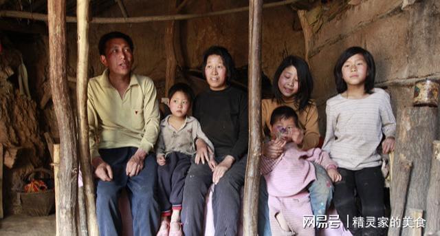 为生儿子夫妻带5女躲深山12年被称超生游击队如今过咋样