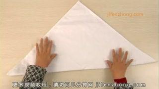 【如何叠餐巾】帆船餐巾的折法2