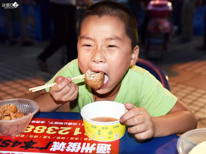 狼吞虎咽