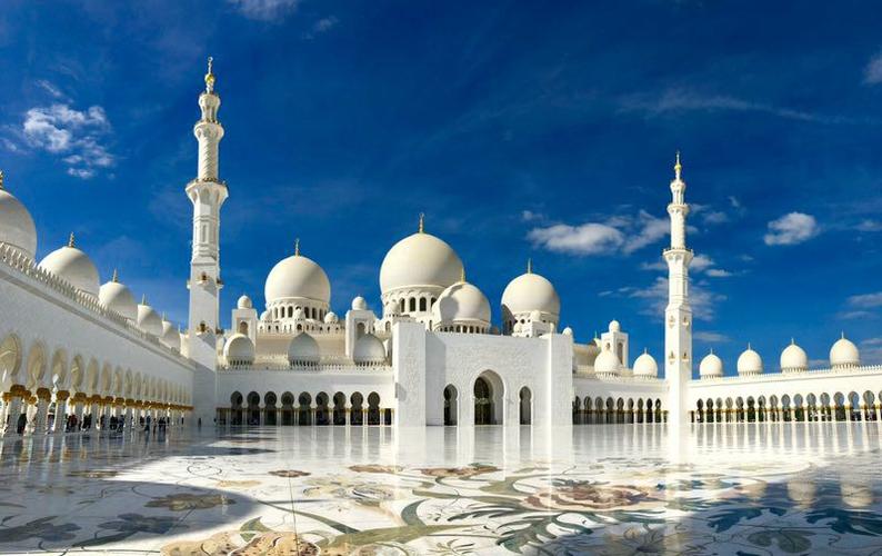 阿布扎比 是阿拉伯联合酋长国首都,也是阿拉伯联合酋长国阿布扎比酋长