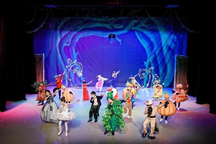 好有趣丨万科杭州少儿戏剧节公演圆满成功,"小剧星"c位出道!