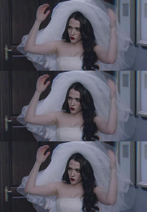 自制《破产姐妹》壁纸|长期慢更