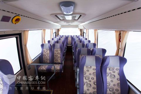 宇通布局团体客车市场 推出前置9系车型