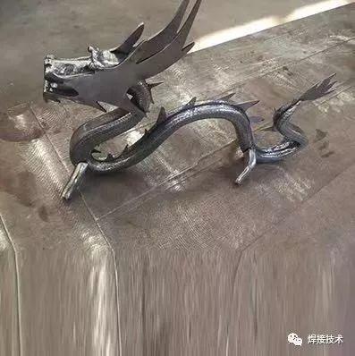 比亚迪第二届"匠心杯"焊接技能大赛工艺品展示