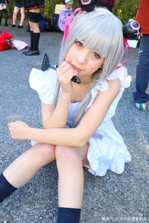 小尤奈无下限图疯传,"我妻善逸"搞恶俗,难道coser没有