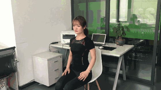 拯救办公室"僵尸人".