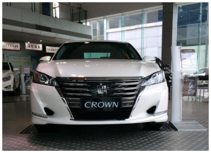 全新丰田皇冠卷土重来,能否再次媲美奥迪?