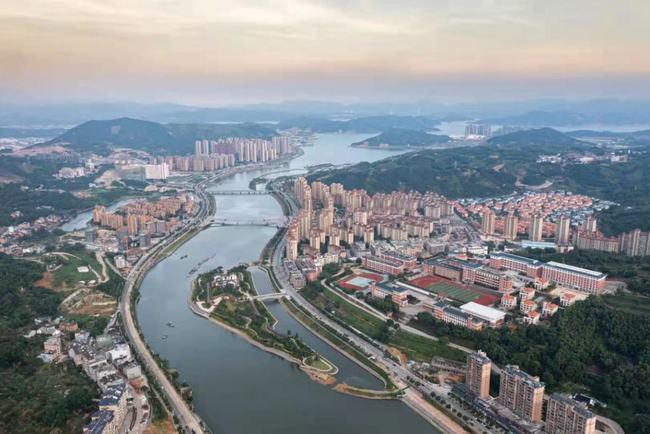 沙埕湾跨海公路通道 过去五年,福鼎高标准建设铁锵,百胜,海湾等新区