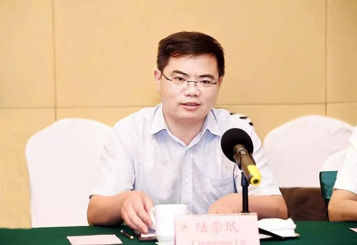 (副市长陆崇珉参加活动并讲话) 8月14日上午,随着签约仪式的成功举行