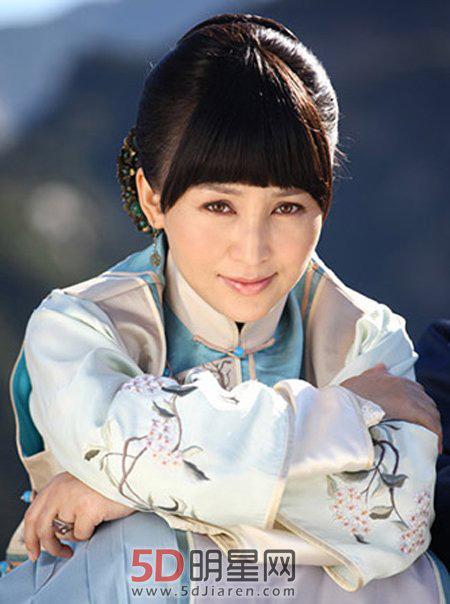 巨兴茂生活现实的老婆照片和资料