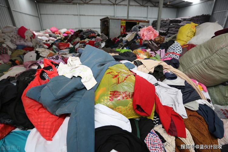 旧衣服回收将真正