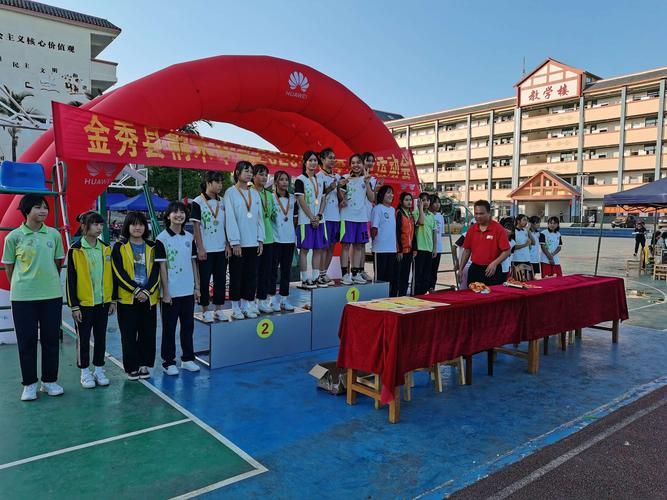 激扬青春 放飞梦想—记桐木中学秋季运动会