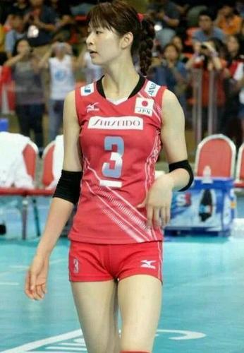 有种"俯身"叫木村纱织,有谁注意图7?摄影师:我真不好意思了