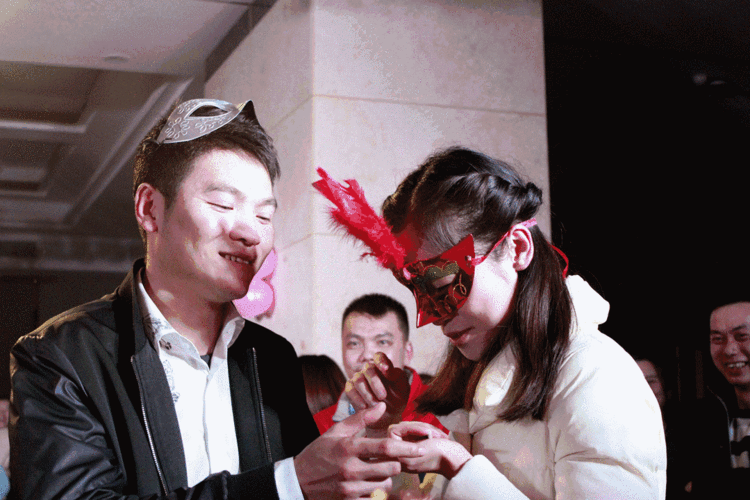 "青春有约,缘来是你"衡南县首届大型迎新化妆交友会