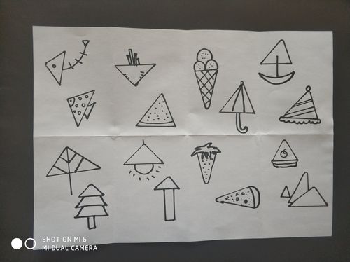 保利和乐蔷薇幼儿园手工组《三角形变变变》