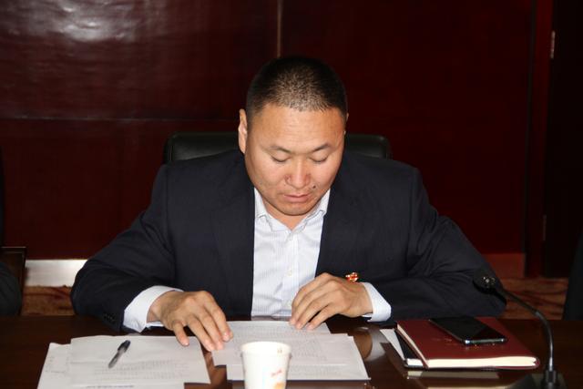 青海省海西蒙古族藏族自治州文化馆副馆长,副研究馆员巴音斯格力是