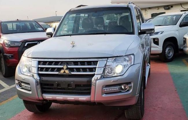 网易首页>网易号>正文申请入驻> 外型一部分与以前2020款帕杰罗基本