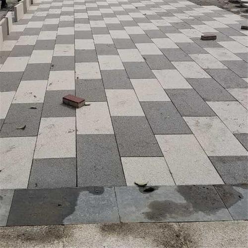 湖北陶瓷颗粒透水砖 仿石陶瓷透水砖价格表