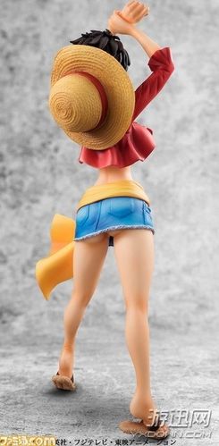 《海贼王》路飞 巨乳=?草帽路飞娘化手办赏 蜜汁性感