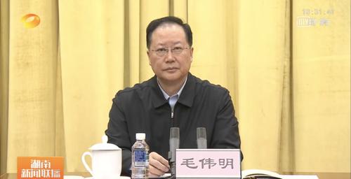 "空降"的代省长周日和他座谈,"省级队"也