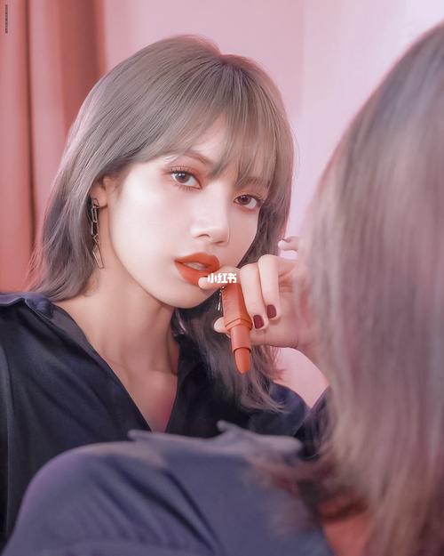 lisa最新发色_发型_染发_减龄_圆脸_气垫_无痕接发_长发_时尚_发型