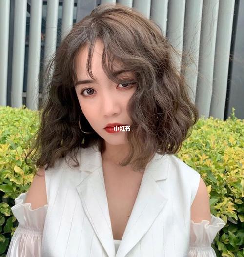 法式蓬烫发 蛋卷头 过度短发尴尬期必烫发型_发型_蛋卷头_烫发_法式