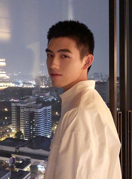 "寸头"杀伤力太大,王安宇,陈伟霆,李现,陈飞宇你更吃谁的颜