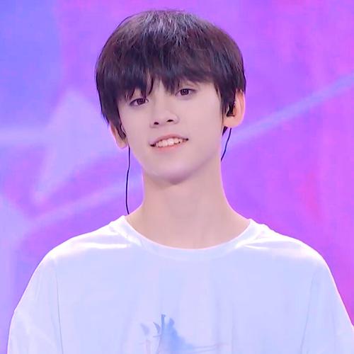 tf家族三代左航