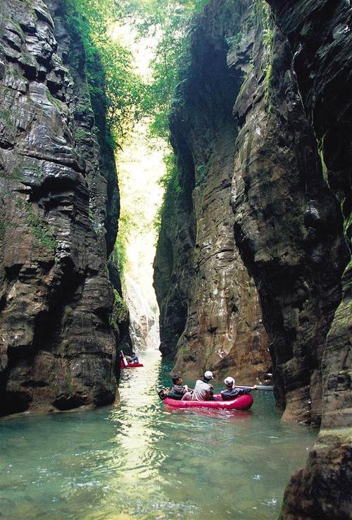 重庆旅游 热点景区 平湖万州 秋色醉人不思归    雁去无留意,赏秋正