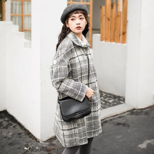 2021年冬季流行穿搭,2021流行穿搭女秋冬 尹妃瑄 2021秋冬呢子大衣韩版宽松单排扣格纹毛呢外套