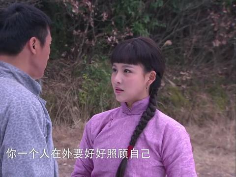 战地狮吼:老六辞别了杏儿,带着兄弟们进了城,来到了梨园