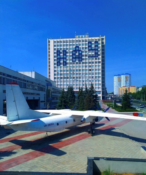 加拿大,荷兰等国家的学校和研究中心建立联系,与中国北京航空航天大学