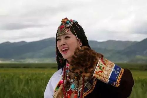 他演唱的藏族歌曲《卓玛》,是男声版中最好听的!