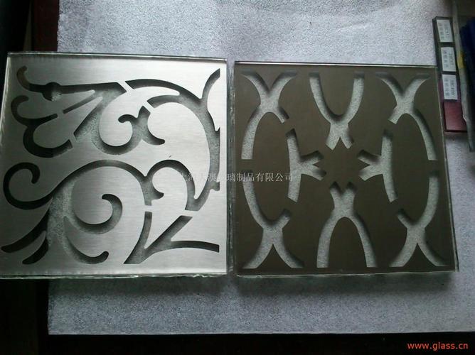 不锈钢板镂空夹胶玻璃
