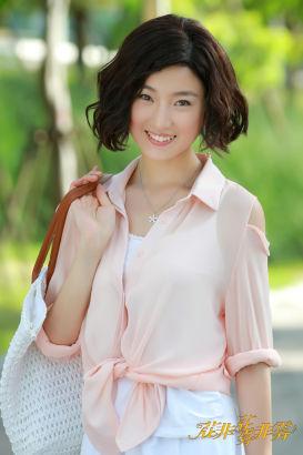 《花非花》新剧照张颖饰钢琴才女(图)