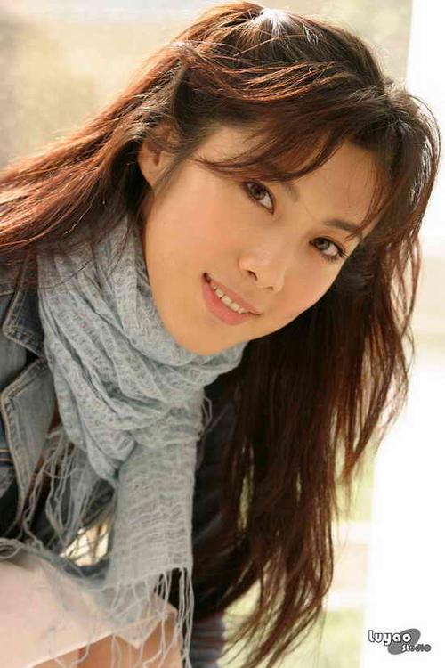  p>王珂,中国内地女演员,毕业于 a target="_blank" href="/item/上海