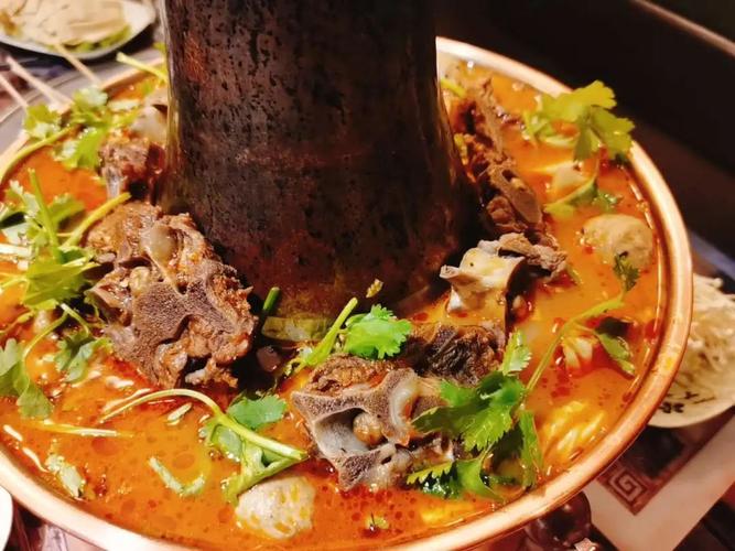 羊蝎子铜锅或牛肉锅2选1~各式新鲜烫菜