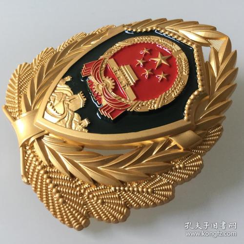 退役本铜精制帽徽