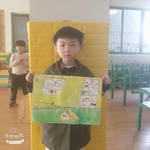 你的绘画本领很大!在画画的时候很认真,就是不爱涂色