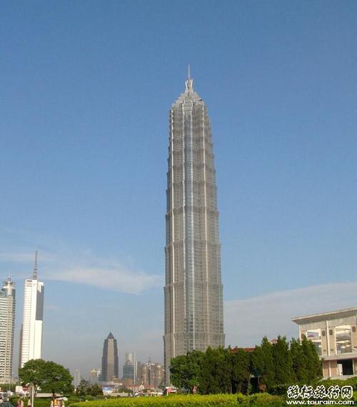 &nbsp;&nbsp;&nbsp;&nbsp;&nbsp; 金茂大厦又称金茂大楼,位于上海浦东