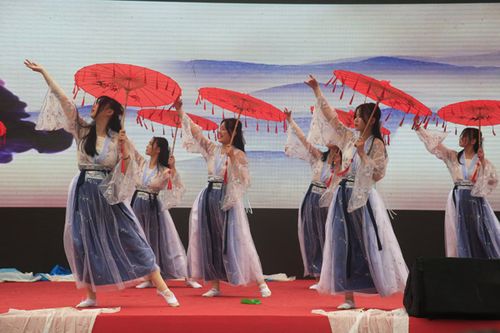 重庆市田坝中学举行2021年元旦文艺汇演