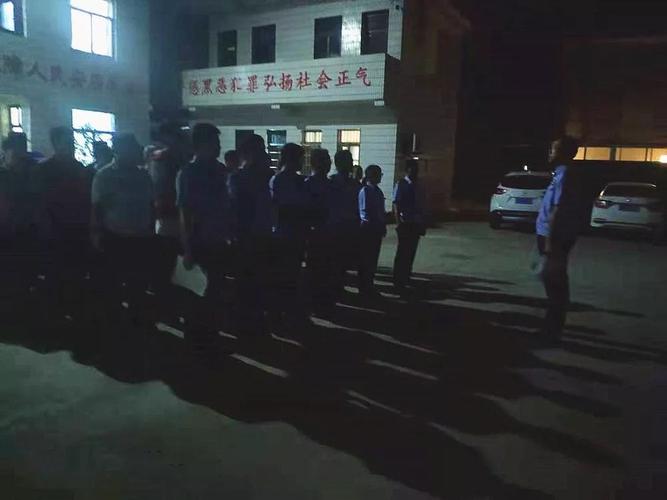 蔡桥派出所充分调动社会力量参加会战▲界牌派出所召开战前动员