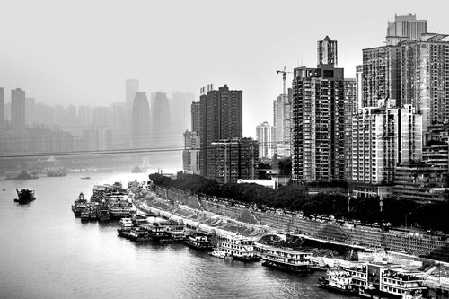 雾都重庆黑白照片风景图片 - 第1张