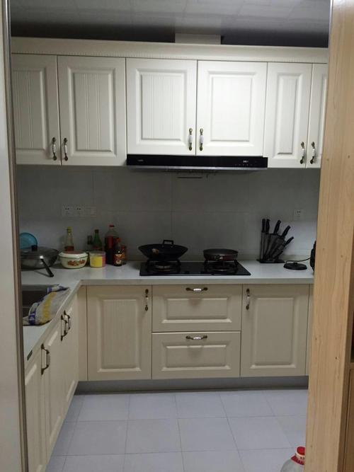 华帝顶吸烟机安装示例效果图