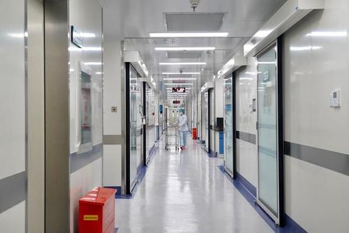 华中地区最大百级骨髓移植仓病区正式启用