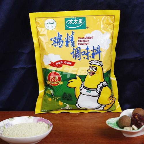 大部分鸡精的包装上都形象地画着一只肥鸡,或者写有"用上等肥鸡制成"