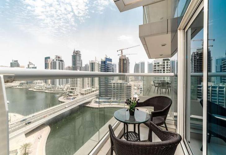one bedroom apartment corner city view, 迪拜, 阳台
