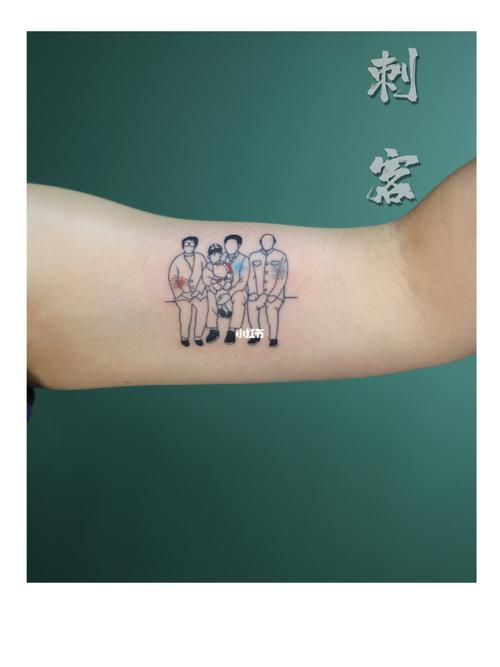 极简风一家四口_纹身_极简风_全家福_刺客纹身工作室自由行热门攻略