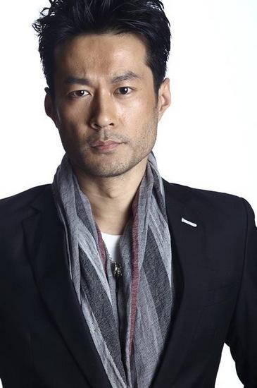 陈键锋,谭凯,乔振宇(在线看影视作品)等联袂主演的电视剧《烽火佳人》