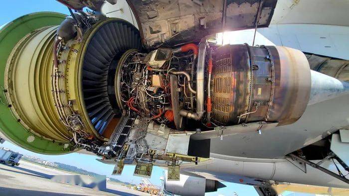 ge90发动机的衍生发展:从-94b原型机到推力最强-115b